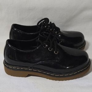 Coco Jumbo Black Lace Up Shoes Size 12.5
